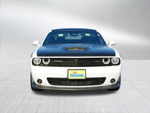 Used 2023 Dodge Challenger R/T w/ T/A Package image 2