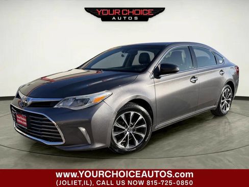 Used 2018 Toyota Avalon XLE image 1