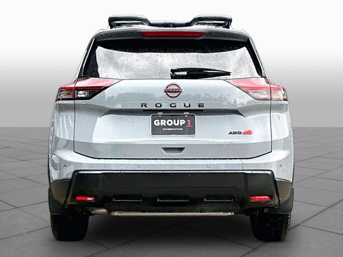 Used 2026 Nissan Rogue SV w/ Cold Weather Package AWD/4WD image 4
