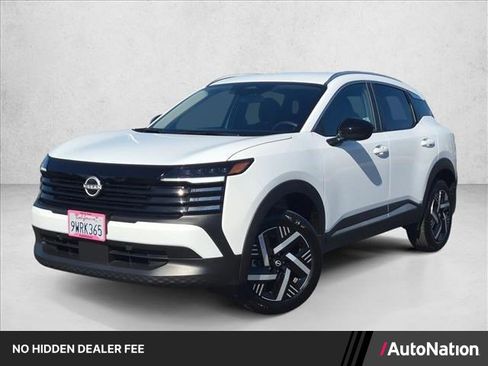 Used 2026 Nissan Kicks SV FWD image 1
