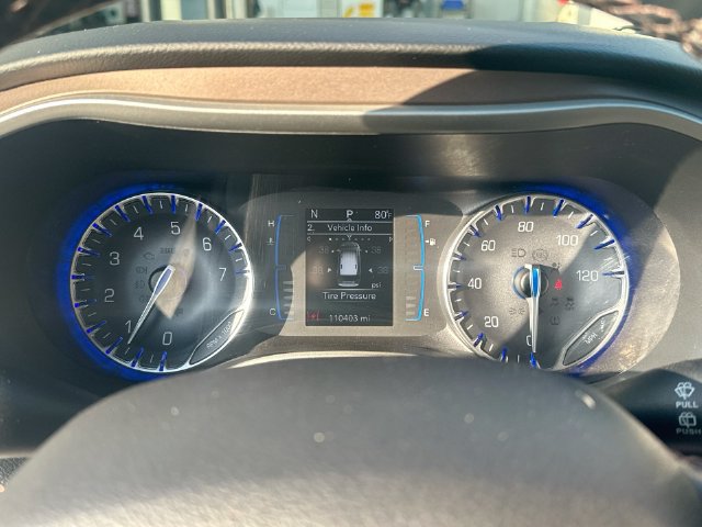 Used 2018 Chrysler Pacifica Touring-L FWD image 18