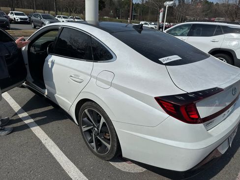 Used 2021 Hyundai Sonata SEL Plus w/ Tech Package image 5