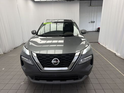 Used 2021 Nissan Rogue SV w/ Premium Package AWD/4WD image 2
