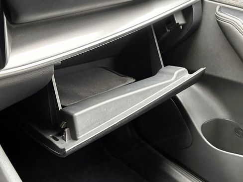 Certified 2022 Nissan Rogue SV image 36