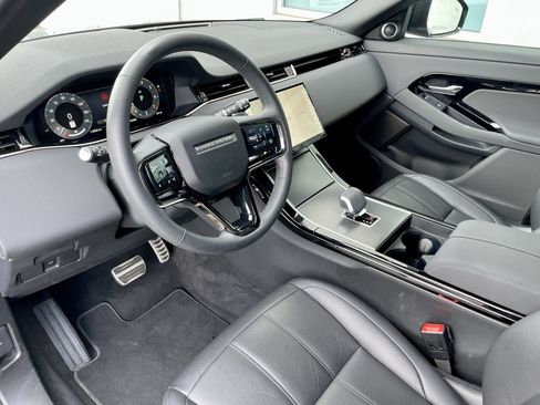 Certified 2025 Land Rover Range Rover Evoque Dynamic SE AWD/4WD image 13