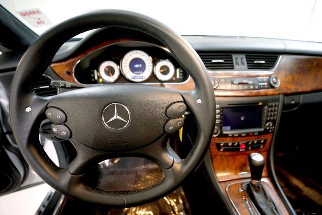 Used 2006 Mercedes-Benz CLS 55 AMG image 7