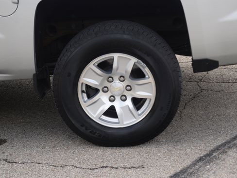 Used 2018 Chevrolet Silverado 1500 LT w/ All Star Edition image 28