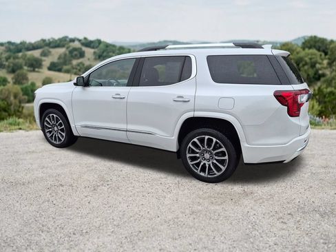 Used 2022 GMC Acadia Denali w/ Denali Ultimate Package FWD image 7