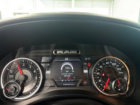 Used 2019 RAM 1500 Big Horn AWD/4WD image 19
