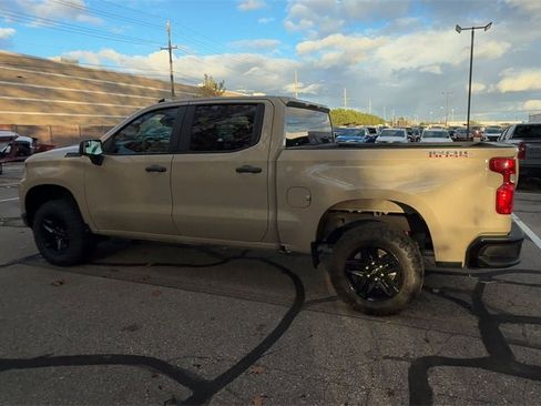 Certified 2023 Chevrolet Silverado 1500 Custom Trail Boss w/ LPO, Dark Essentials Package image 6