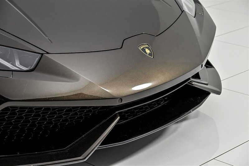 Used 2015 Lamborghini Huracan LP 610-4 AWD/4WD image 5