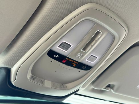 Used 2024 Volvo XC60 B5 Plus w/ Climate Package image 35