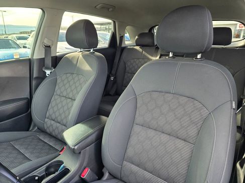 Used 2020 Kia Niro LXS image 24