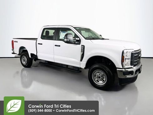 New 2026 Ford F250 XL w/ XL Chrome Package image 1