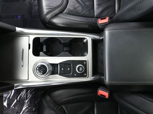 Used 2023 Ford Explorer Platinum w/ Technology Package image 36