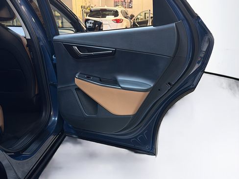 Used 2025 Kia EV6 Wind image 31