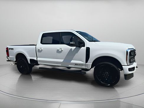 New 2025 Ford F250 Lariat w/ Lariat Ultimate Package image 38