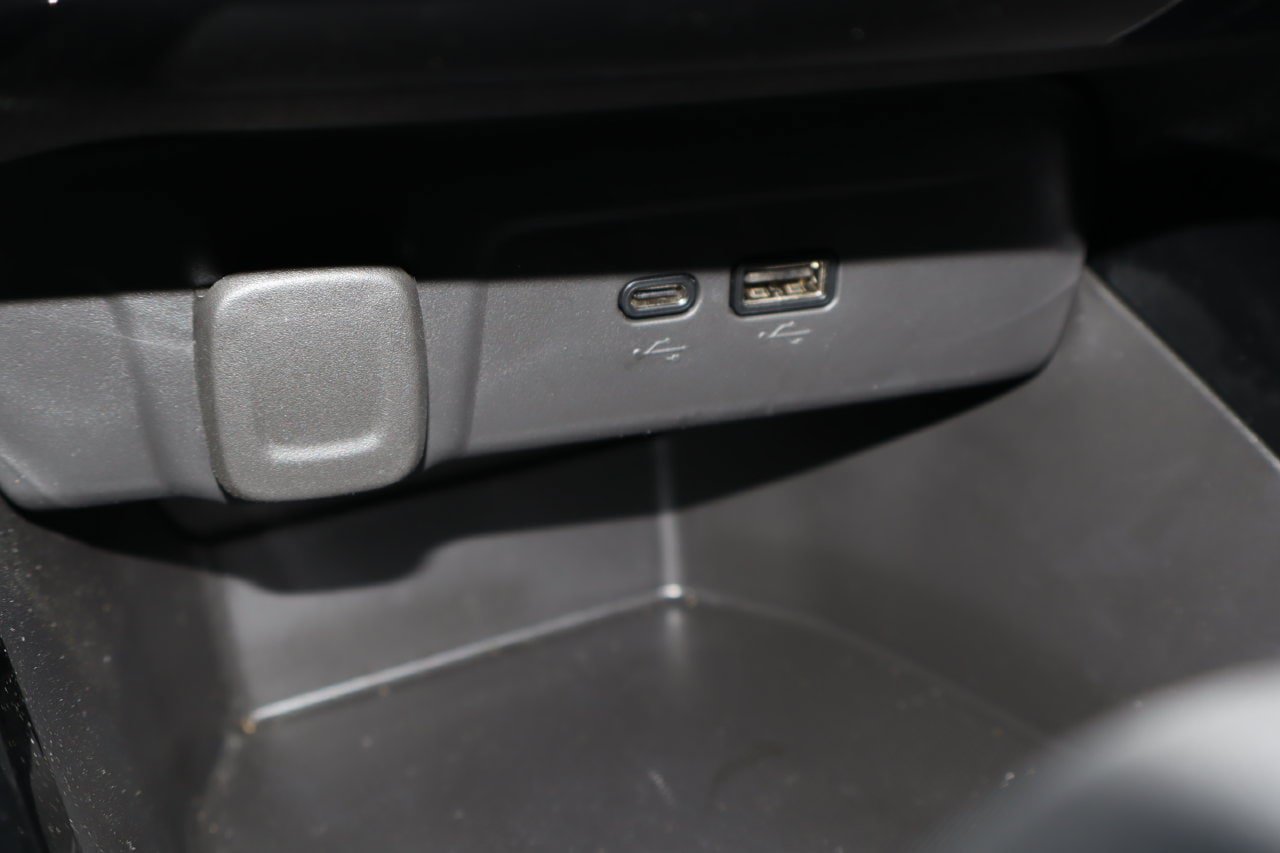 Used 2025 Chevrolet Trax LT w/ LT Convenience Package FWD image 22