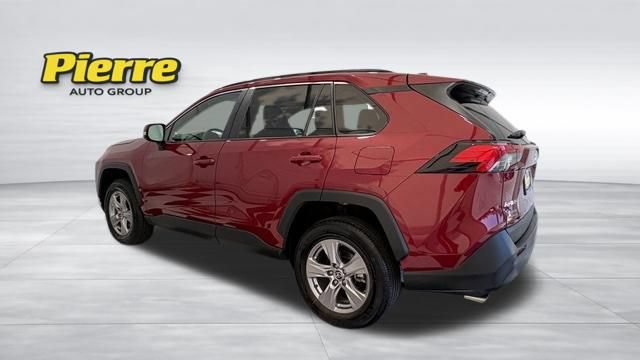 Used 2025 Toyota RAV4 XLE FWD image 2