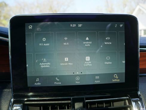 Used 2020 Lincoln Navigator Reserve w/ Luxury Package image 17