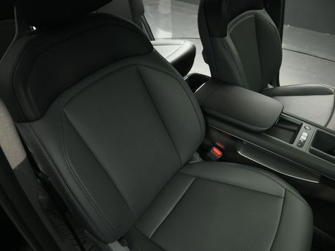 Certified 2026 Kia EV9 Light RWD image 61