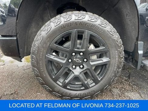 Used 2022 Chevrolet Silverado 1500 LT Trail Boss w/ LT Trail Boss Premium Package AWD/4WD image 5