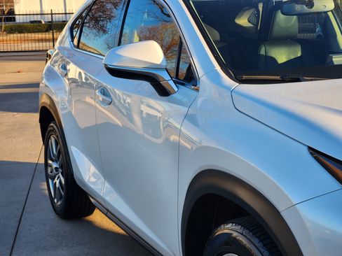 Used 2016 Lexus NX 200t FWD image 8