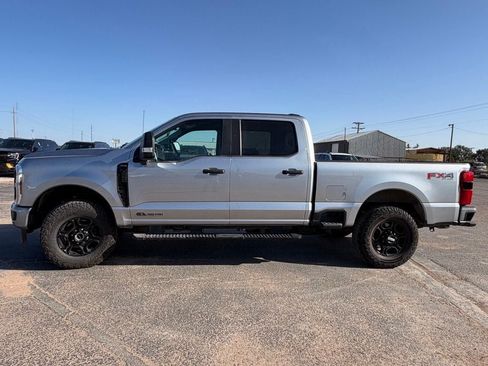 Used 2024 Ford F250 XL w/ STX Appearance Package AWD/4WD image 2