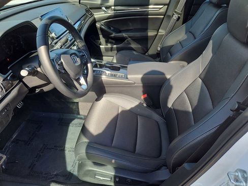 Used 2021 Honda Accord Sport image 29