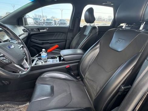 Used 2019 Ford Edge ST w/ Equipment Group 401A image 18