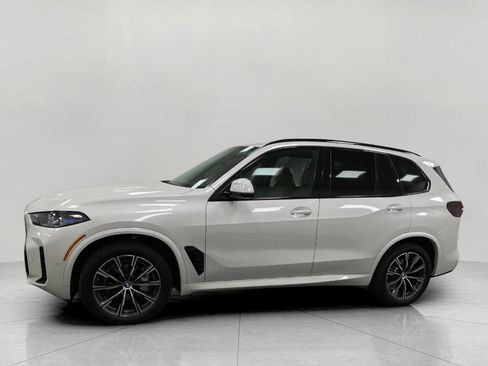 Certified 2026 BMW X5 xDrive40i AWD/4WD image 10