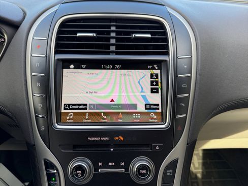 Used 2018 Lincoln MKX Reserve w/ Driver Assistance Package image 28