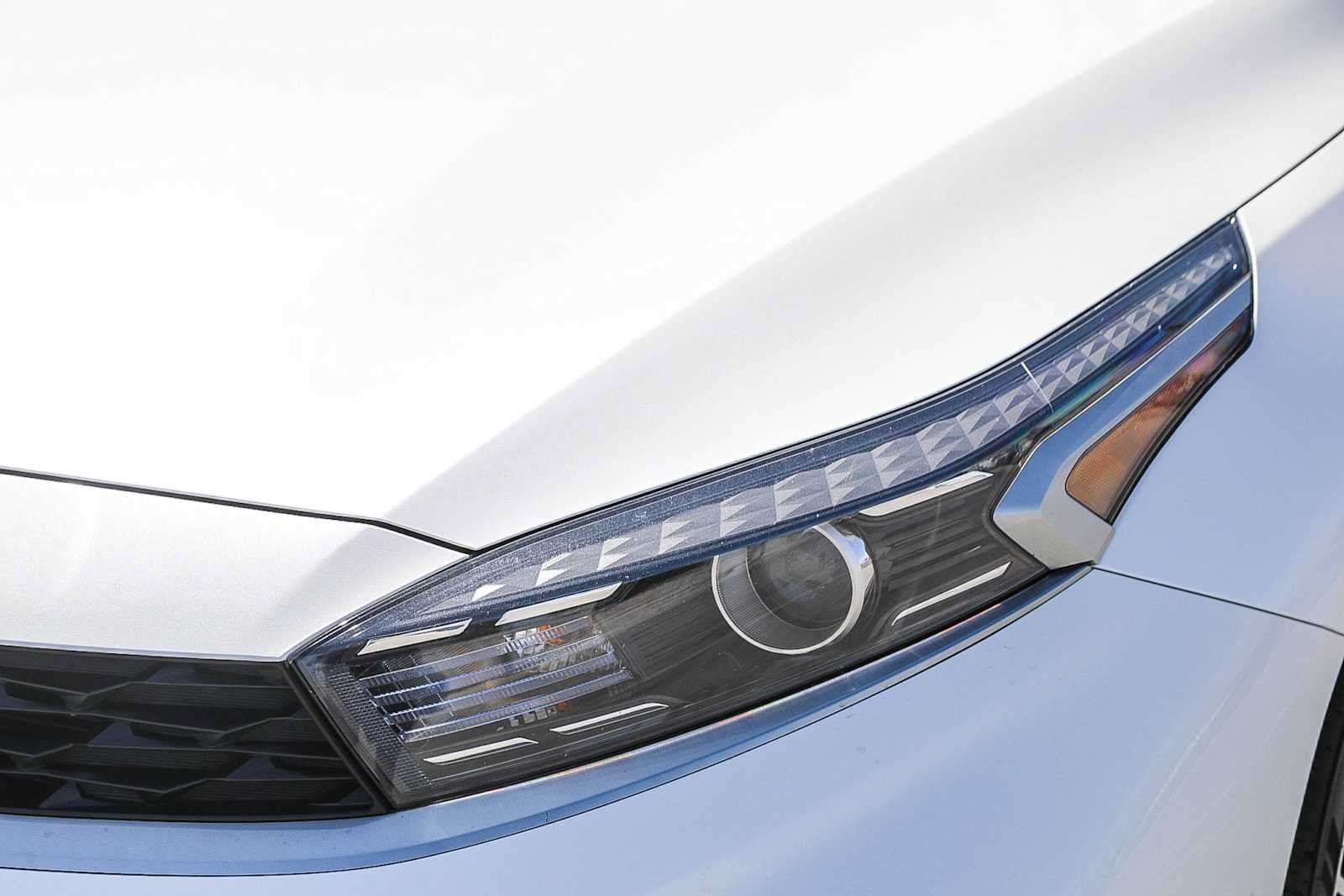 Used 2023 Kia Forte LXS w/ LXS Technology Package FWD image 8