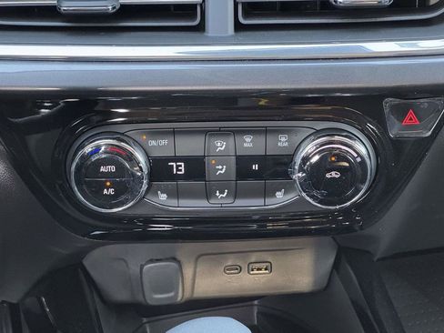New 2026 Chevrolet Trax ACTIV w/ Sunroof Package FWD image 6