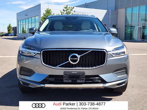 Used 2018 Volvo XC60 T6 Momentum w/ Vision Package AWD/4WD image 5