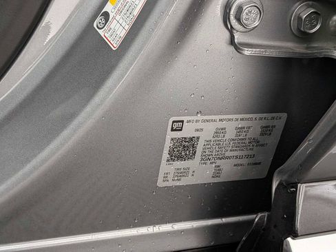 New 2026 Chevrolet Equinox EV LT image 34