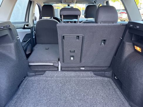 Used 2023 Volkswagen Taos S image 15