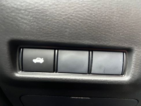 New 2026 Nissan Sentra SR w/ Floor Mat Package FWD image 25