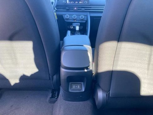 New 2026 Hyundai Elantra SE image 32