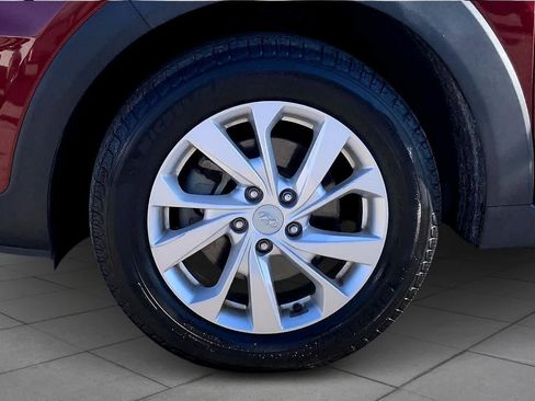 Used 2019 Hyundai Tucson SE image 10
