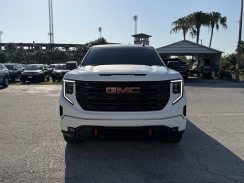 Used 2023 GMC Sierra 1500 Elevation RWD image 4