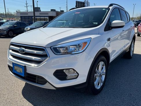 Used 2018 Ford Escape SE AWD/4WD image 8