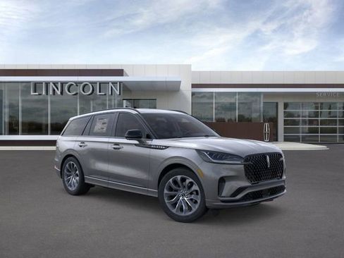 New 2025 Lincoln Aviator Premiere w/ Jet Appearance Package image 7