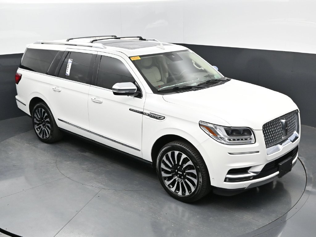 Used 2021 Lincoln Navigator L Black Label w/ Cargo Convenience Package AWD/4WD image 29