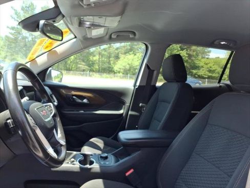 Used 2020 GMC Terrain SLE AWD/4WD image 11