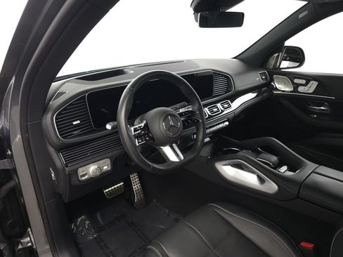 Certified 2025 Mercedes-Benz GLS 450 4MATIC image 9