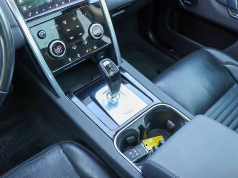 Used 2020 Land Rover Discovery Sport S image 39