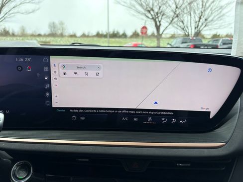 Used 2025 Buick Envision Sport Touring image 38