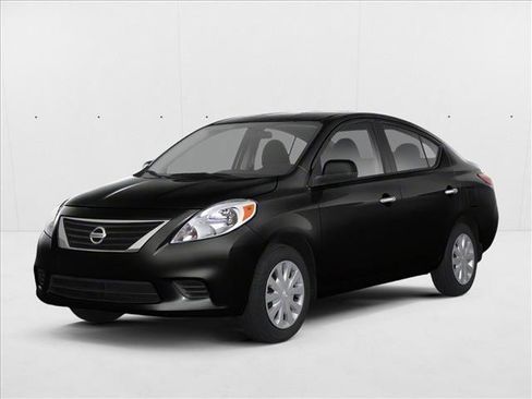 Used 2012 Nissan Versa SV FWD image 1