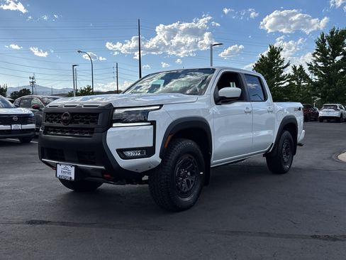 New 2026 Nissan Frontier PRO-4X w/ Tow Package AWD/4WD image 4